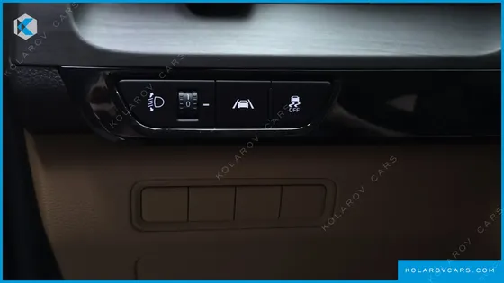 KIA CARNIVAL DIESEL 9-SEATER PRESTIGE