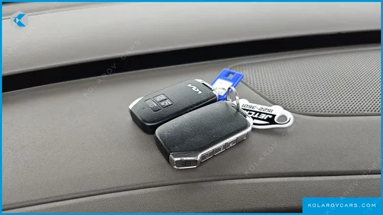 KIA CARNIVAL DIESEL 9-SEATER PRESTIGE