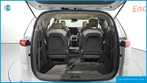 KIA CARNIVAL DIESEL 9-SEATER PRESTIGE