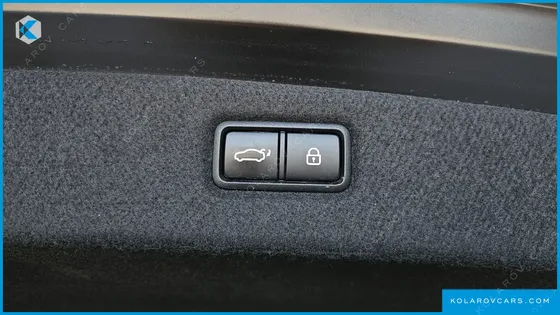 GENESIS G90 3.3 T AWD