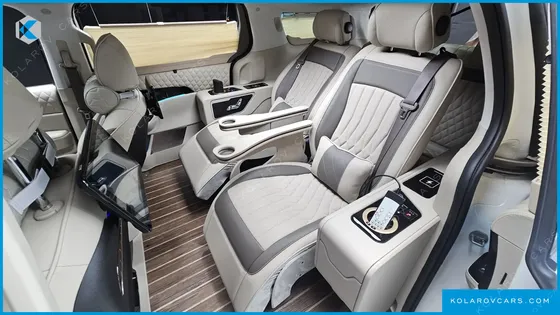 KIA CARNIVAL GASOLINE 7-SEATER SIGNATURE