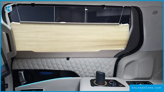 KIA CARNIVAL GASOLINE 7-SEATER SIGNATURE