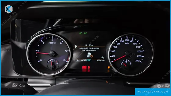 KIA CARNIVAL DIESEL 9-SEATER NOBLESSE