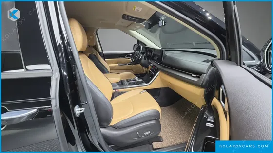 KIA CARNIVAL DIESEL 9-SEATER NOBLESSE