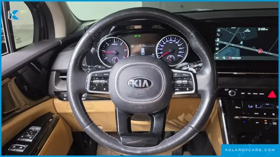 KIA CARNIVAL DIESEL 9-SEATER NOBLESSE
