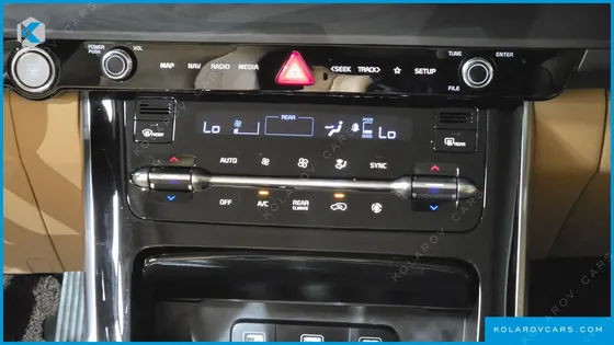 KIA CARNIVAL DIESEL 9-SEATER NOBLESSE