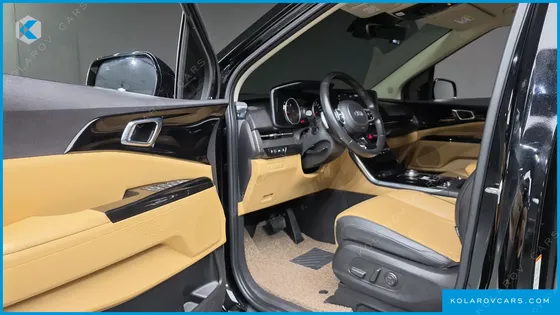 KIA CARNIVAL DIESEL 9-SEATER NOBLESSE