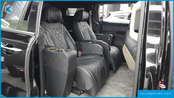 KIA CARNIVAL GASOLINE 9-SEATER HI-LIMOUSINE