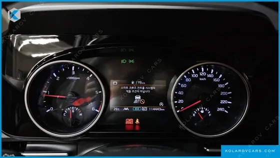 KIA CARNIVAL DIESEL 7-SEATER NOBLESSE