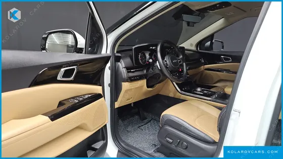 KIA CARNIVAL DIESEL 7-SEATER NOBLESSE