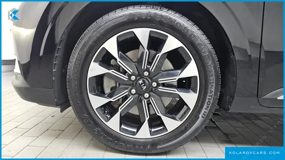 KIA CARNIVAL DIESEL 9-SEATER NOBLESSE