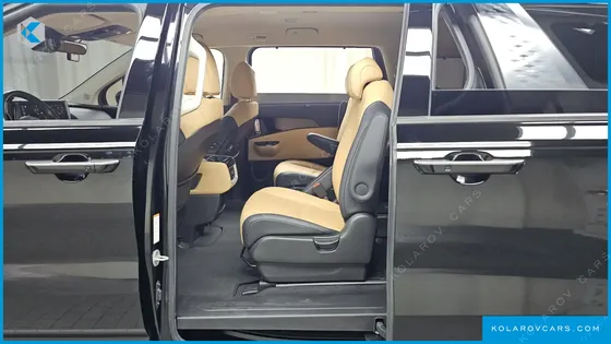 KIA CARNIVAL DIESEL 9-SEATER NOBLESSE