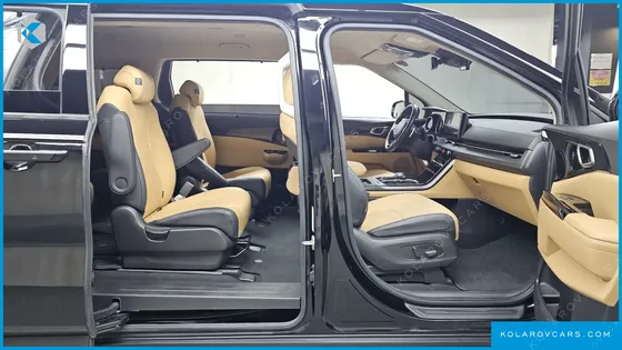 KIA CARNIVAL DIESEL 9-SEATER NOBLESSE