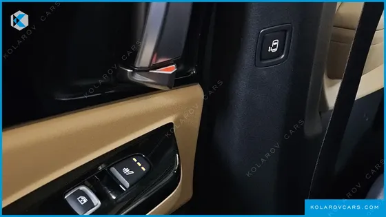 KIA CARNIVAL DIESEL 9-SEATER NOBLESSE
