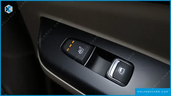 KIA CARNIVAL DIESEL 9-SEATER PRESTIGE