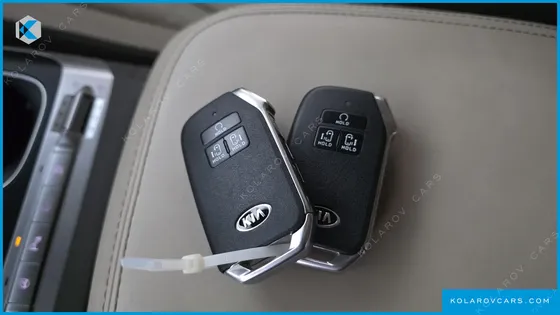 KIA CARNIVAL DIESEL 9-SEATER PRESTIGE