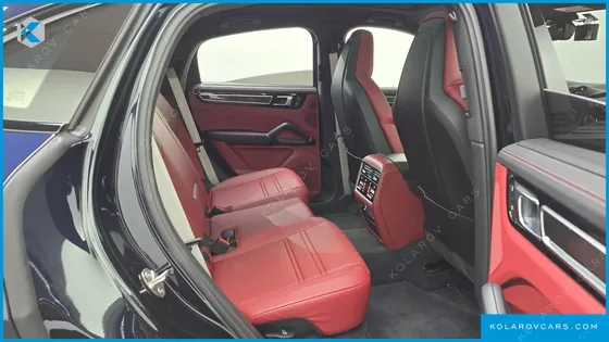 PORSCHE CAYENNE 3.0 PLATINUM EDITION