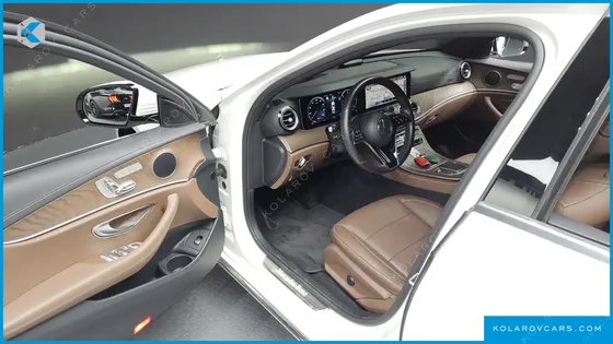 MERCEDES E-CLASS E220D 4MATIC EXCLUSIVE