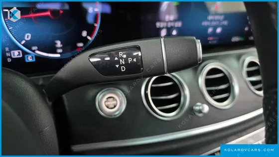 MERCEDES E-CLASS E220D 4MATIC AMG LINE
