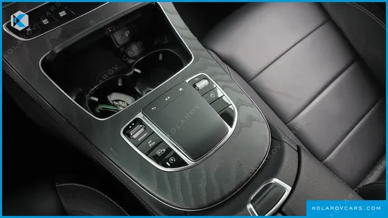 MERCEDES E-CLASS E220D 4MATIC AMG LINE