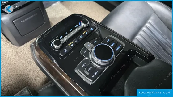 GENESIS EQ900 3.8 GDI AWD
