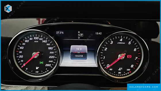 MERCEDES E-CLASS E300 4MATIC EXCLUSIVE STANDARD