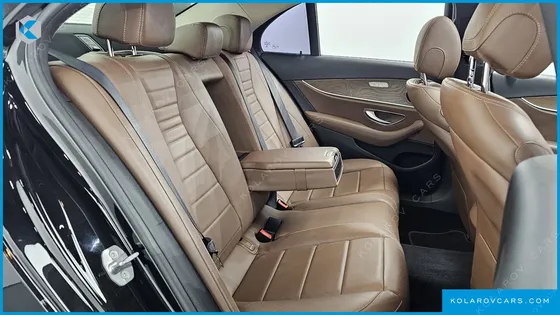 MERCEDES E-CLASS E300 4MATIC EXCLUSIVE STANDARD