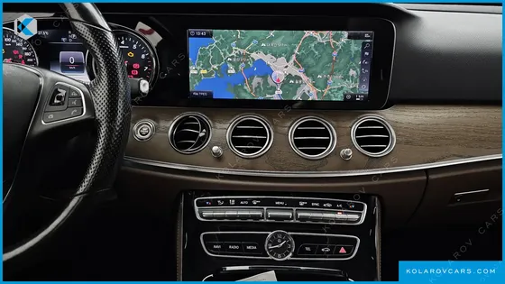 MERCEDES E-CLASS E300 4MATIC EXCLUSIVE STANDARD