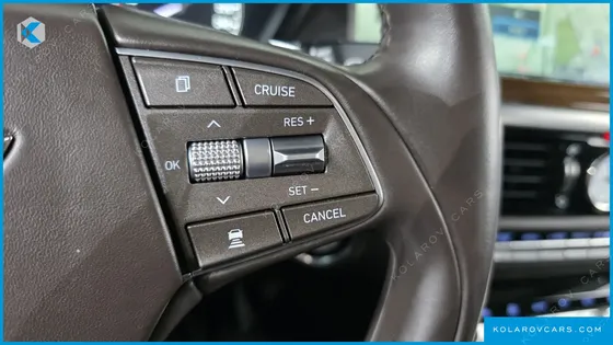 GENESIS EQ900 5.0 GDI AWD LIMOUSINE