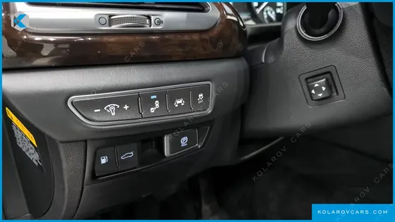 GENESIS EQ900 3.8 GDI AWD