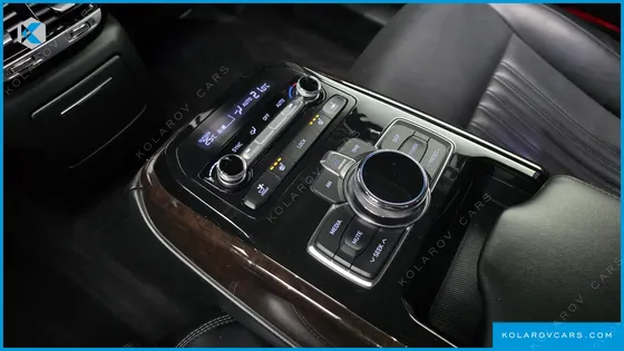 GENESIS EQ900 3.8 GDI AWD