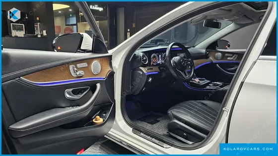 MERCEDES E-CLASS E300 4MATIC EXCLUSIVE