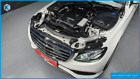 MERCEDES E-CLASS E300 4MATIC EXCLUSIVE