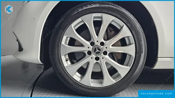MERCEDES E-CLASS E300 4MATIC EXCLUSIVE