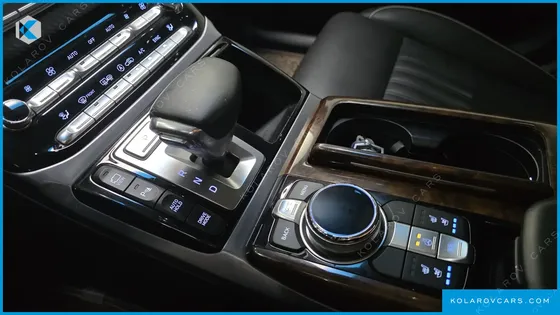 GENESIS EQ900 3.8 GDI AWD