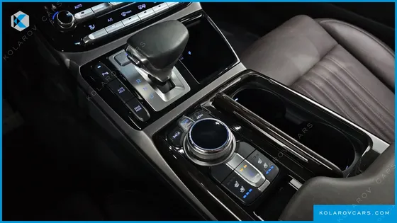 GENESIS EQ900 3.8 GDI AWD