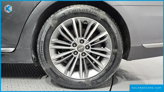GENESIS EQ900 3.8 GDI AWD