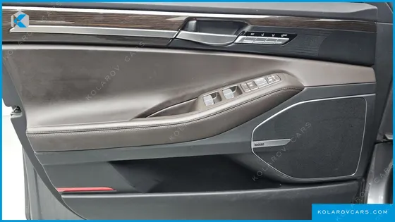 GENESIS EQ900 3.8 GDI AWD