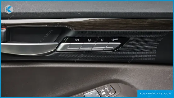 GENESIS EQ900 3.8 GDI AWD