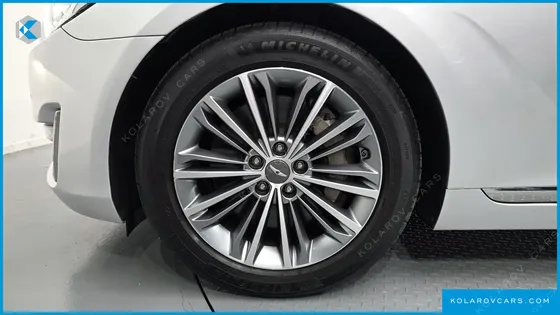 GENESIS EQ900 3.8 GDI AWD