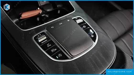 MERCEDES E-CLASS E300D 4MATIC COUPE