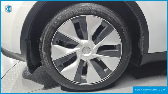 TESLA MODEL Y LONG RANGE AWD