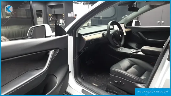 TESLA MODEL Y LONG RANGE AWD