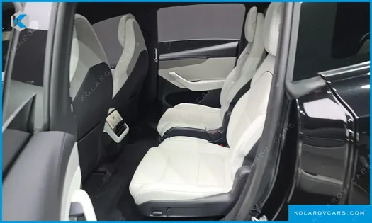 TESLA MODEL Y L LONG RANGE AWD