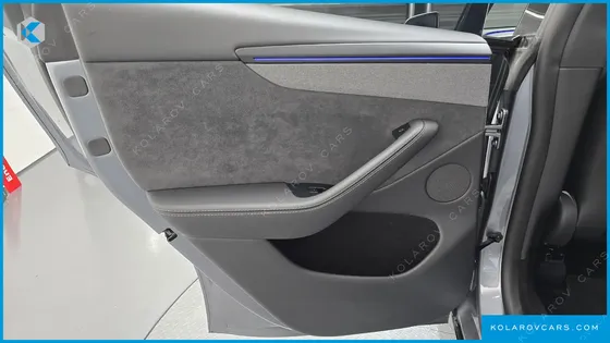TESLA MODEL Y PREMIUM LONG RANGE AWD