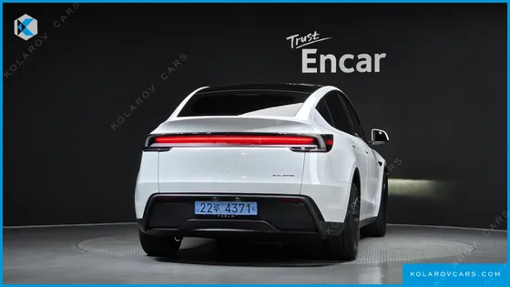 TESLA MODEL Y PREMIUM LONG RANGE AWD