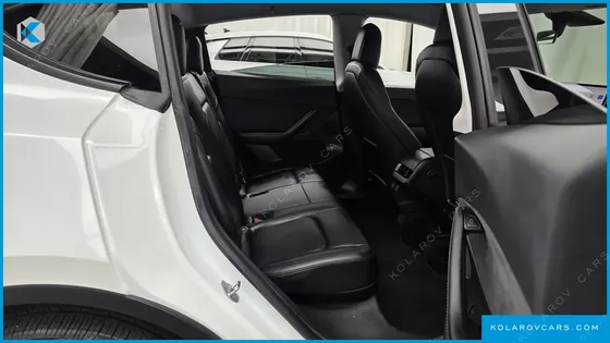 TESLA MODEL Y STANDARD RANGE RWD