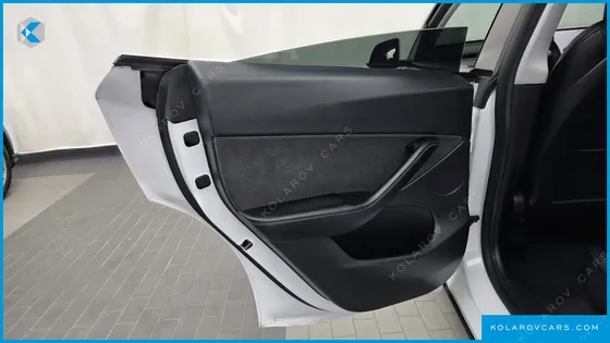TESLA MODEL Y STANDARD RANGE RWD