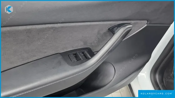 TESLA MODEL Y STANDARD RANGE RWD
