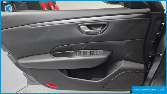 RENAULT KOREA SM6 2.0 LPE SE (RENTAL CAR)